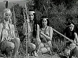 Tribal menari daripada telanjang warga india kanak-kanak perempuan