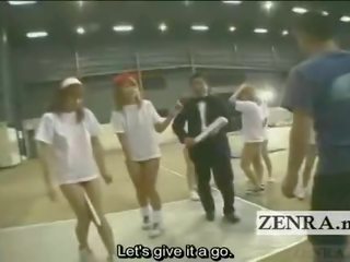 Subtitled bottomless japonská gyaru skupina baton relay