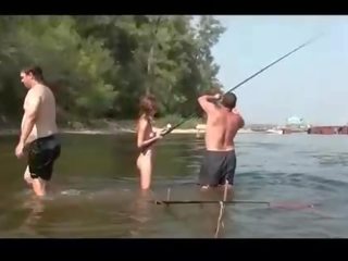 Гол fishing с много красива руски тийн елена