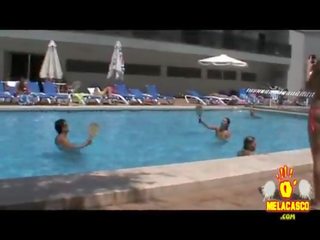 Locuras it una piscina pública 2º melacasco.com