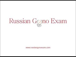 Um plumpy mamalhuda russa beleza em um ginecomastia exame